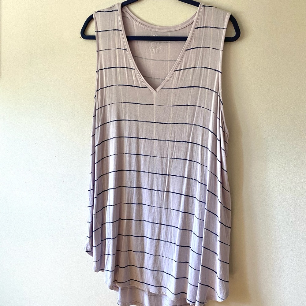 Apt. 9 Essential tank in XL